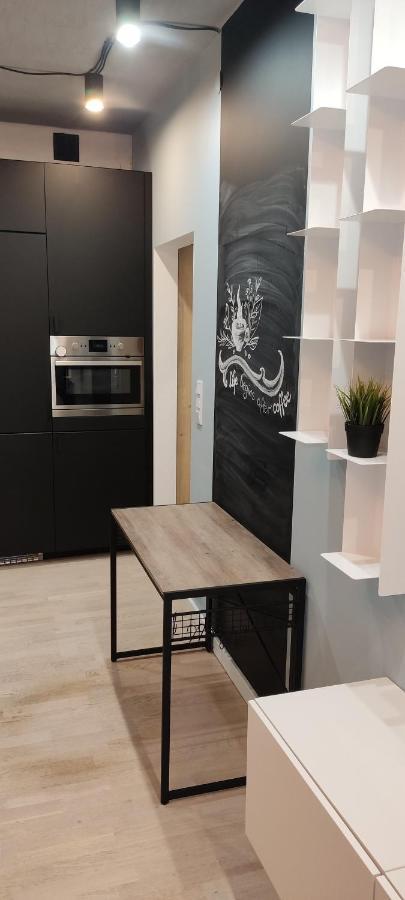 Be My Guest- Fontany Luxury Apartment Metro Wi-Fi Free Parking Zone Варшава Екстериор снимка