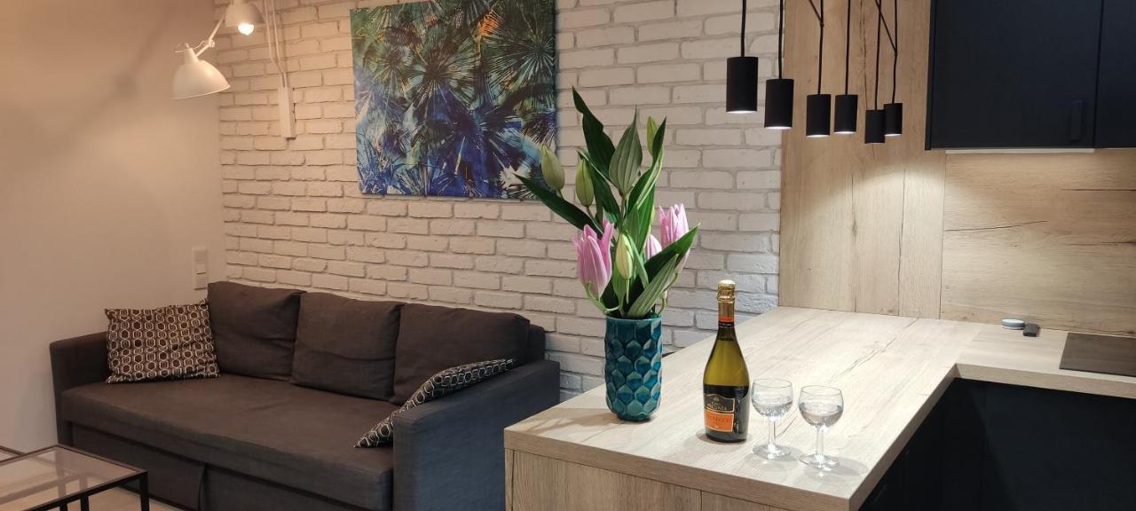 Be My Guest- Fontany Luxury Apartment Metro Wi-Fi Free Parking Zone Варшава Екстериор снимка